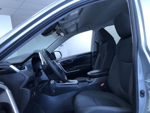 Certified 2024 Toyota RAV4 LE AWD/4WD image 17