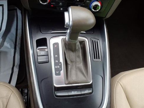 Used 2017 Audi Q5 2.0T Premium image 25