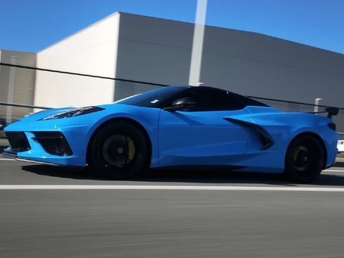 Used 2022 Chevrolet Corvette Stingray Premium Conv w/ Z51 Performance Package image 40