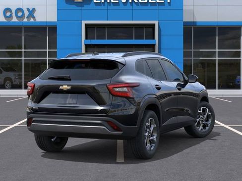 New 2026 Chevrolet Trax LT image 4