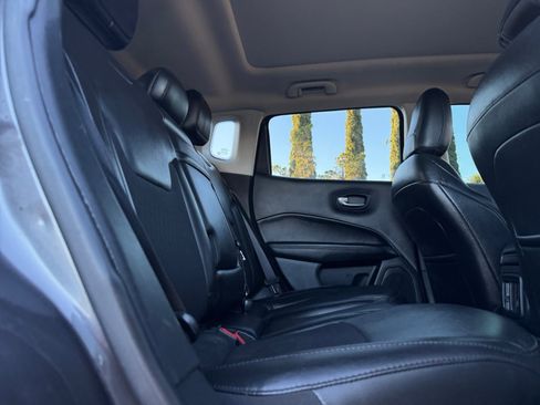 Used 2019 Jeep Compass Altitude image 18