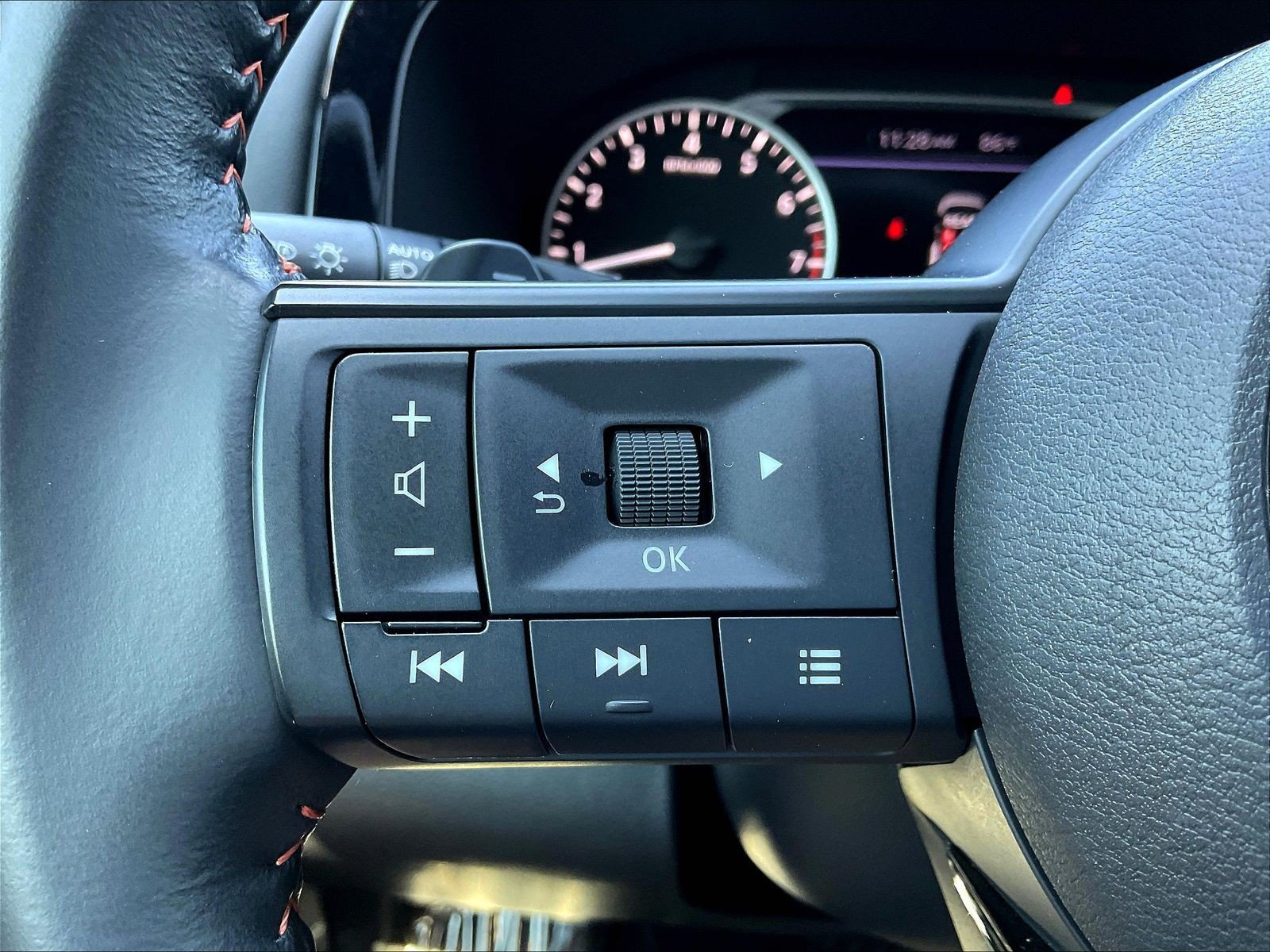 Certified 2025 Nissan Pathfinder Rock Creek AWD/4WD image 13