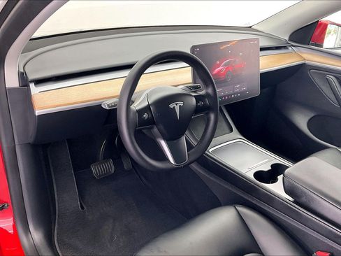Used 2023 Tesla Model Y Long Range AWD/4WD image 13