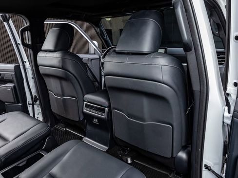 Used 2024 Lexus GX 550 550 Luxury image 32