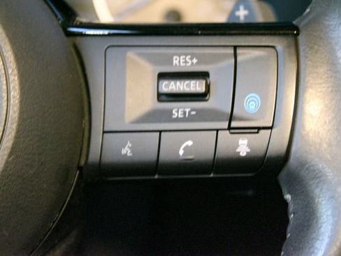 Used 2021 Nissan Rogue SV FWD image 21