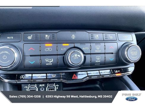 Used 2025 Dodge Durango GT AWD/4WD image 23