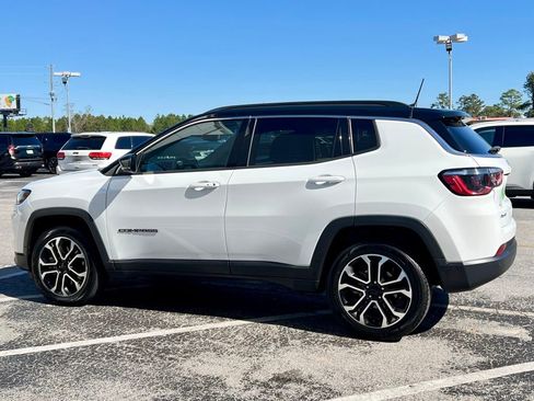 Used 2024 Jeep Compass Limited image 8