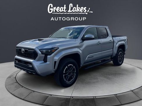 Used 2025 Toyota Tacoma TRD Sport image 1