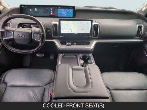 Used 2025 Ford Expedition Max Platinum AWD/4WD image 13