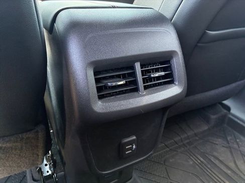 Certified 2023 Chevrolet Equinox RS w/ RS Leather Package AWD/4WD image 18