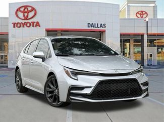 Used 2024 Toyota Corolla SE w/ SE Premium Package FWD video 1