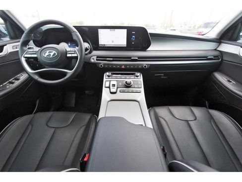 Used 2025 Hyundai Palisade SEL FWD image 11