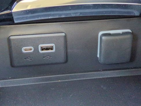 Used 2022 Buick Envision Preferred image 21