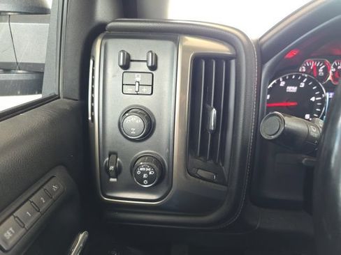 Used 2018 Chevrolet Silverado 2500 High Country AWD/4WD image 27