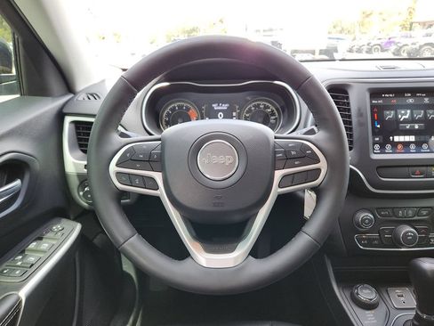 Certified 2022 Jeep Cherokee Latitude AWD/4WD image 14
