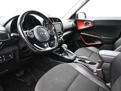 Used 2020 Kia Soul GT-Line Turbo FWD image 10