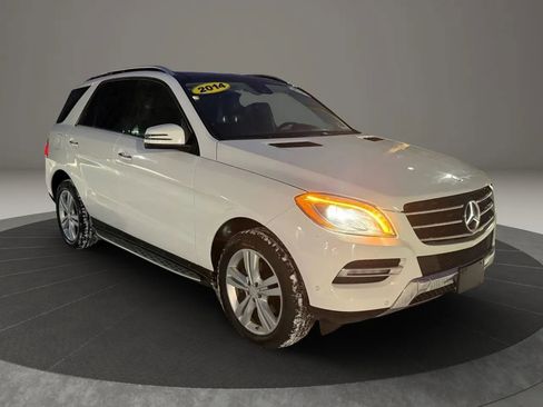 Used 2014 Mercedes-Benz ML 350 ML 350 4MATIC Sport Utility 4D image 3