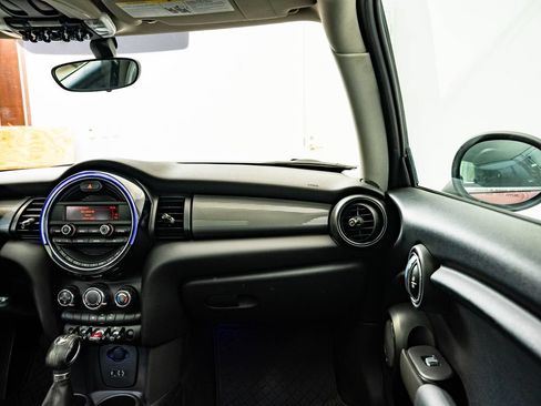 Used 2014 MINI Cooper 2-Door Hardtop FWD image 39