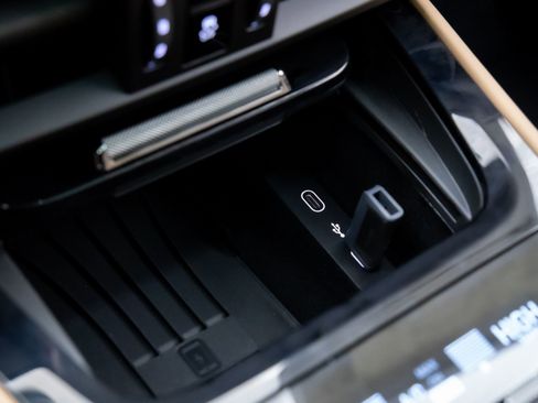 New 2026 Porsche Cayenne image 26