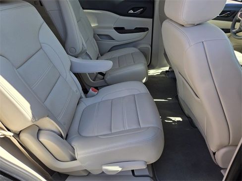 Used 2023 GMC Acadia Denali image 21