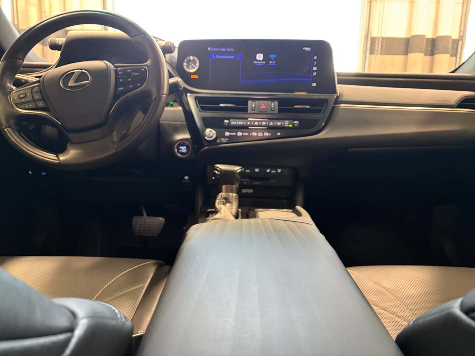 Used 2022 Lexus ES 300h w/ Accessory Package FWD image 20