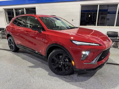 New 2025 Buick Envision Sport Touring image 2