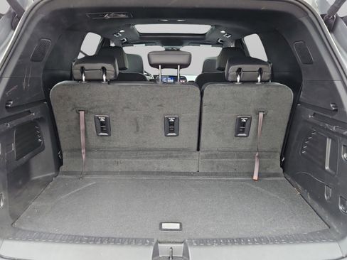Used 2024 Chevrolet Traverse LT image 28