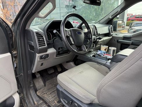 Used 2015 Ford F150 XLT w/ Equipment Group 302A Luxury image 9