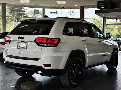 Used 2019 Jeep Grand Cherokee Laredo image 13