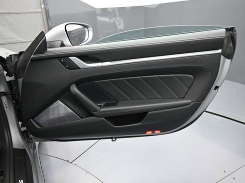 Certified 2025 Porsche 911 Turbo S AWD/4WD image 28