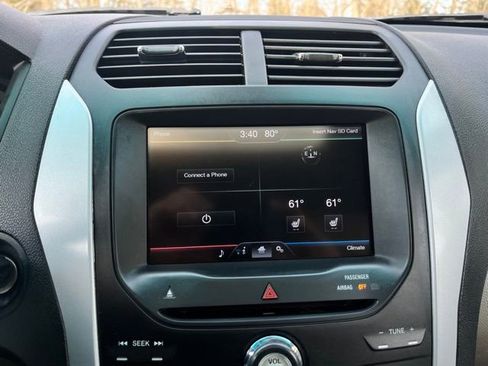 Used 2013 Ford Explorer XLT image 8