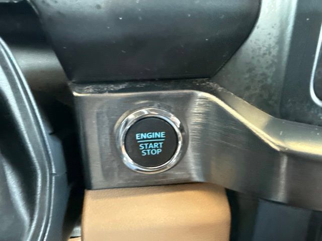 Used 2024 Ford F350 Lariat w/ FX4 Off-Road Package AWD/4WD image 21