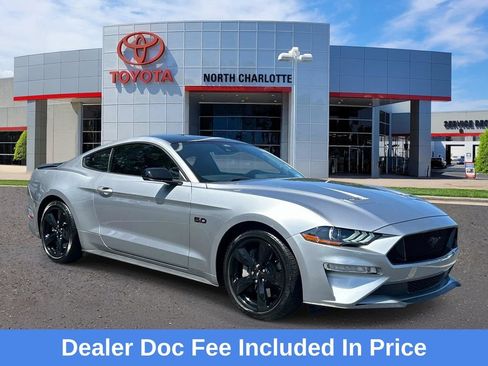 Used 2021 Ford Mustang GT Premium w/ Equipment Group 401A RWD image 1