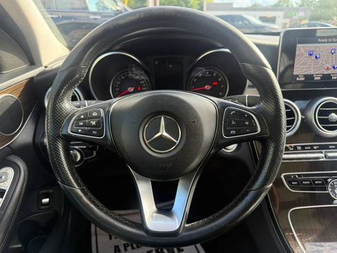 Used 2017 Mercedes-Benz C 300 4MATIC Sedan image 25