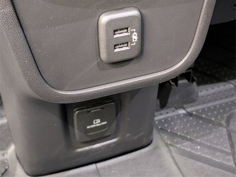 Certified 2024 Chevrolet Equinox LT image 26