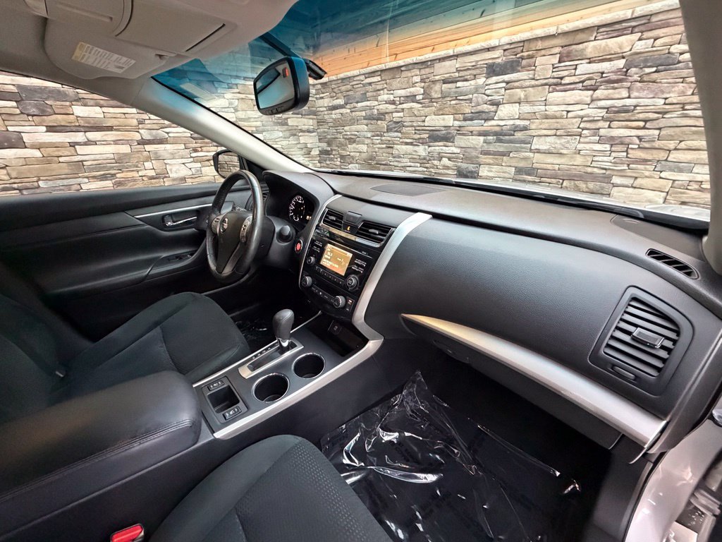 Used 2015 Nissan Altima 2.5 SV w/ Convenience Package FWD image 27