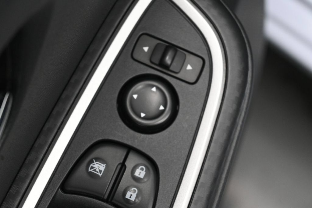 Used 2025 Nissan Versa SR w/ Trunk Package FWD image 11