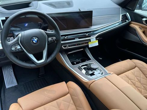 New 2026 BMW X5 xDrive50e w/ Climate Comfort Package AWD/4WD image 10