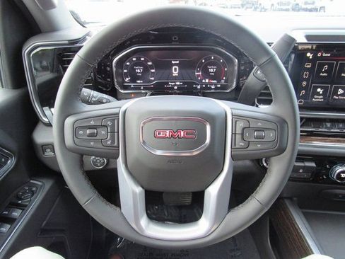 Used 2024 GMC Sierra 2500 SLE w/ SLE Convenience Package image 15