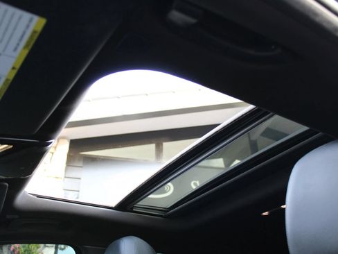 Used 2020 BMW 330i Sedan w/ Convenience Package RWD image 30