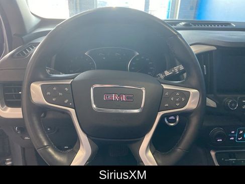 Used 2024 GMC Terrain SLT AWD/4WD image 5