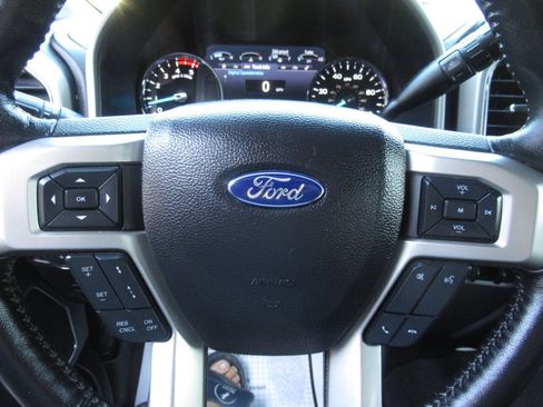 Used 2021 Ford F350 Lariat w/ Lariat Ultimate Package image 30