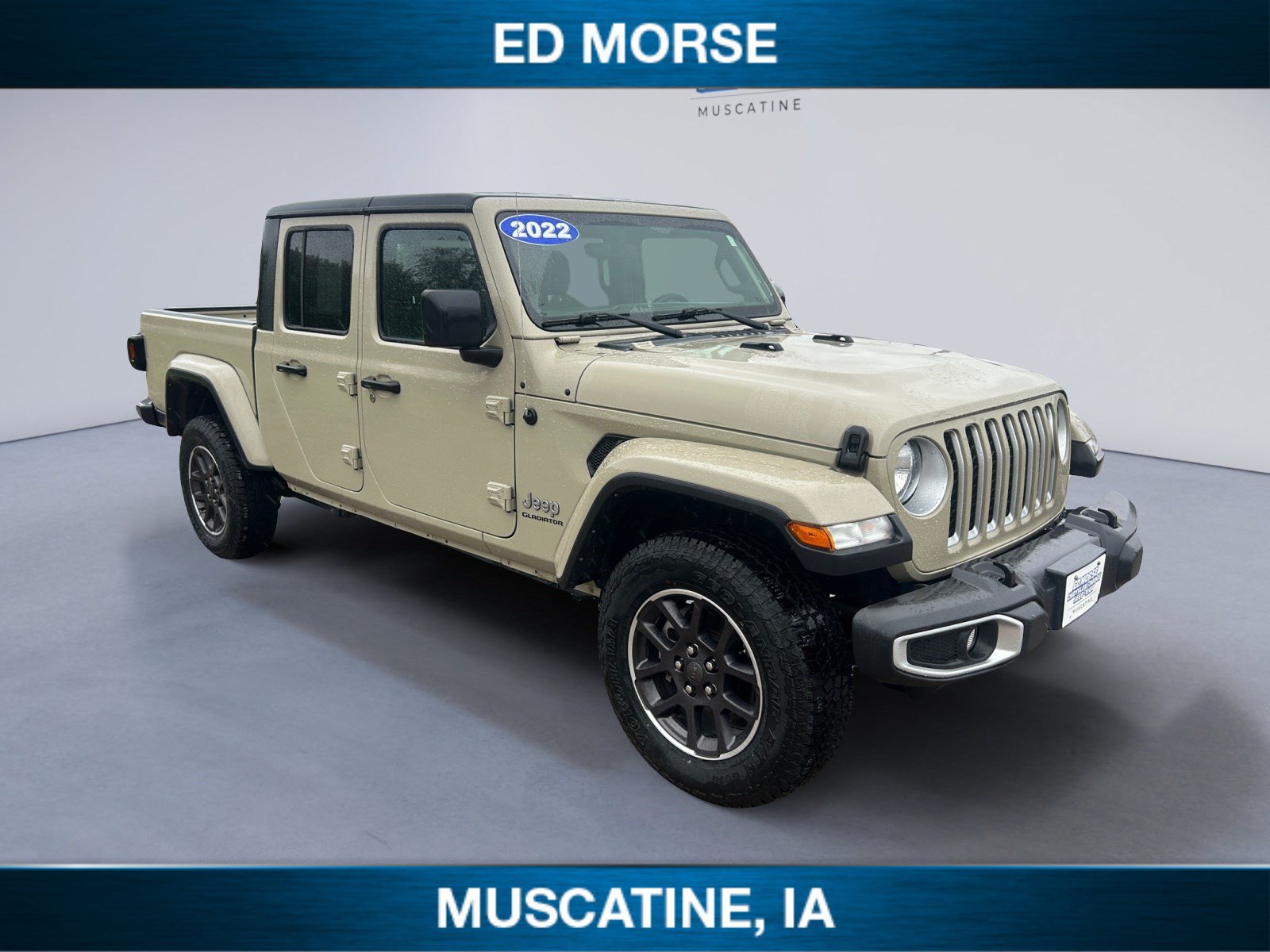 Used 2022 Jeep Gladiator Overland w/ Cold Weather Group AWD/4WD image 7