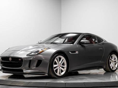 Used 2016 Jaguar F-TYPE S image 2