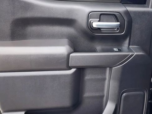 Used 2022 Chevrolet Silverado 1500 LT w/ Convenience Package II image 23