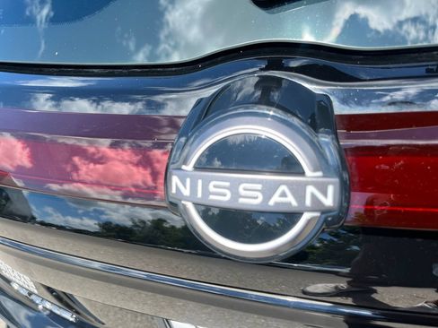 Certified 2025 Nissan Kicks Play S FWD image 41