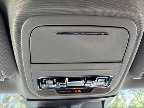 Used 2022 Lincoln Corsair Standard w/ Equipment Group 101A image 35