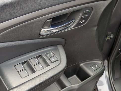 Used 2022 Honda Pilot Special Edition image 11