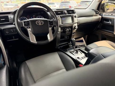 Used 2019 Toyota 4Runner SR5 Premium AWD/4WD image 9