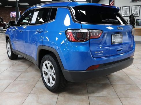 Used 2024 Jeep Compass Latitude AWD/4WD image 3